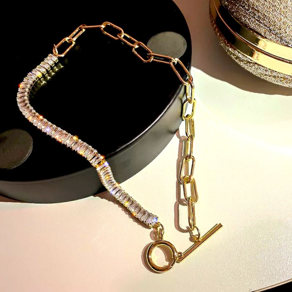 Luxury Gold Tone Crystals Choker